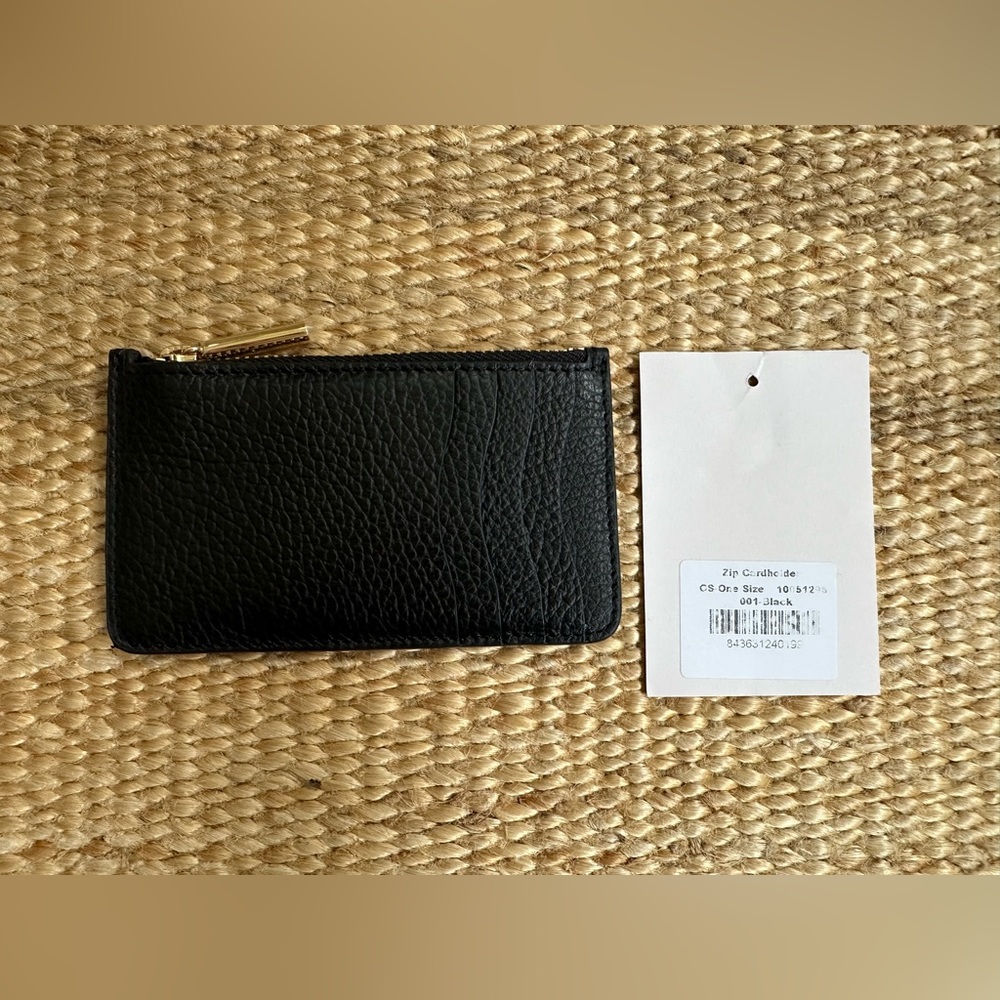 NWT Cuyana zip cardholder black pebbled leather